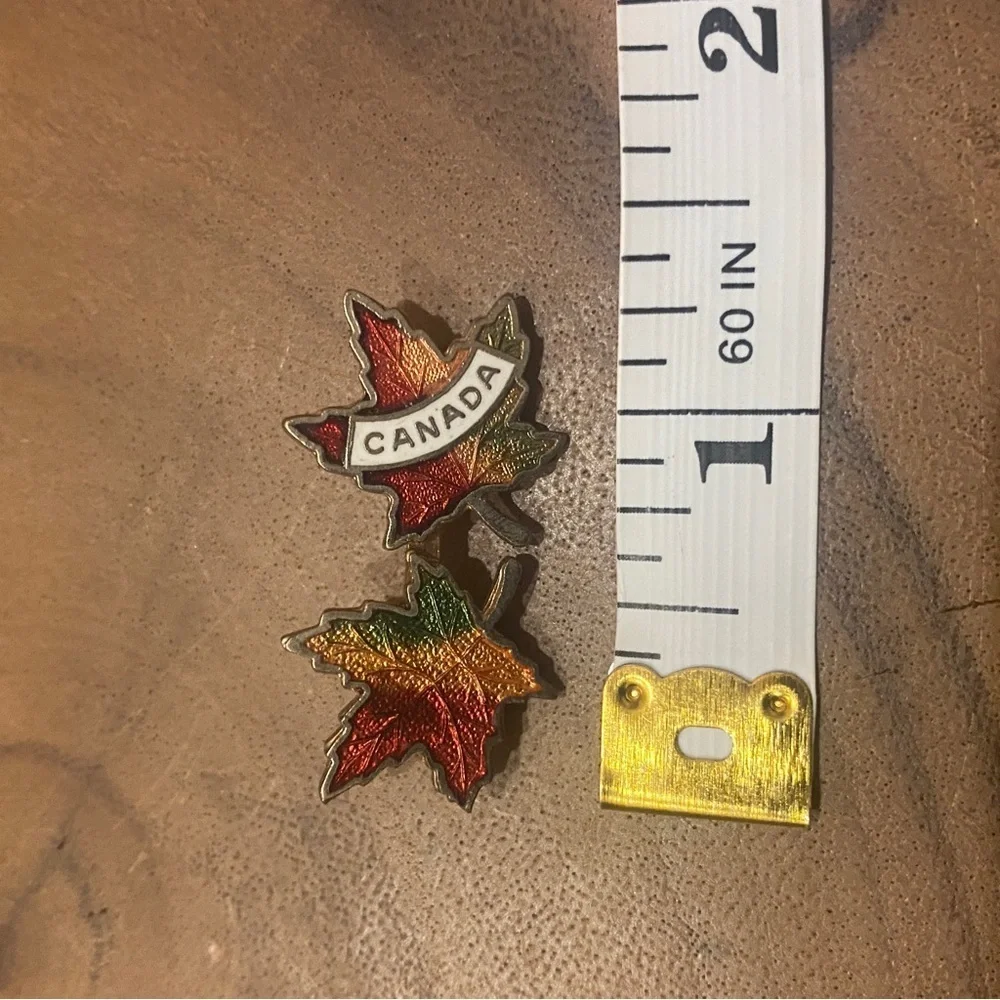 Canada maple leaf mini pin brooche autumn color‎ double leaves